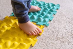 small-baby-feet-ribbed-ru